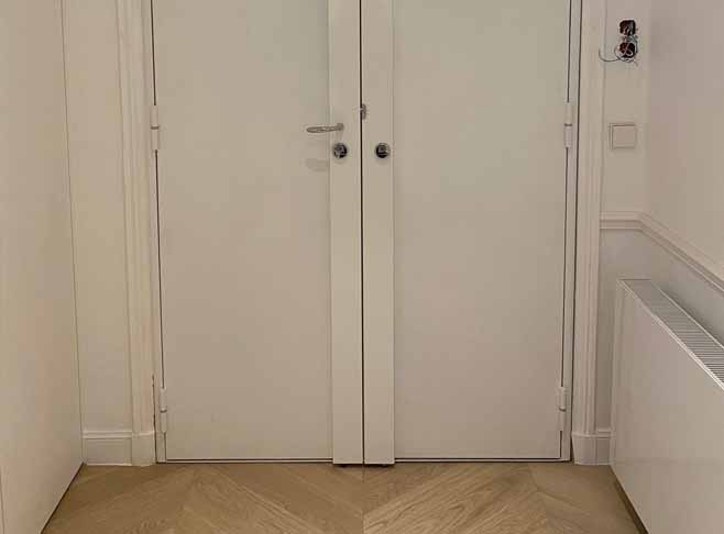 Serrure double vantaux carénée